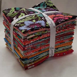 Tula Pink Mystery FQ Bundle - 20 grubych ćwiartek FQ 18 x 22 bawełniana tkanina pikowana