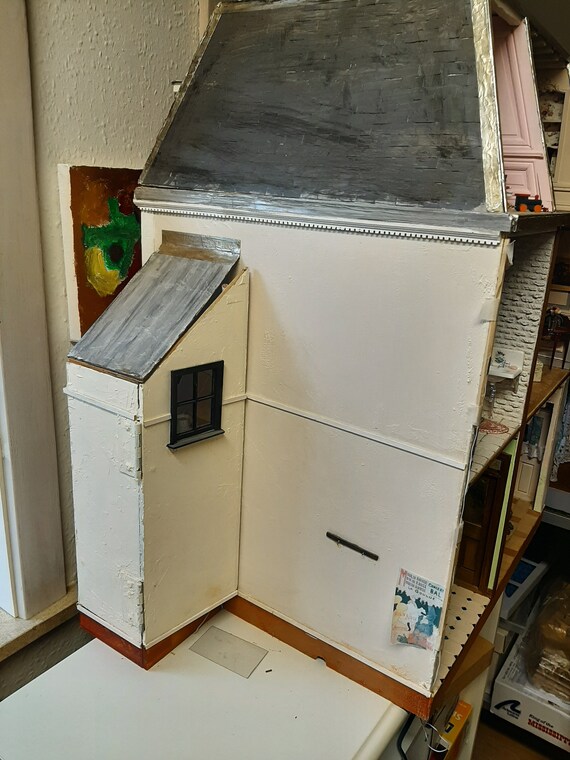 lea frisoni dollhouse