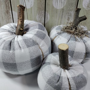 Plaid Fabric Pumpkins: Handmade Fall Farmhouse Decor