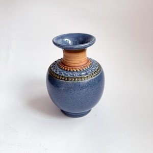 Swedish vase by Klase, Hoganas. Stoneware Höganäs Vase Klase, Uppsala, Sweden, 1960s. Midcentury pottery art vase by Otto Klaessons