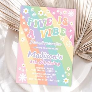 Invito Groovy per il 5° compleanno, invito retrò modificabile, festa Five is a Vibe, compleanno di una ragazza, modello Canva, download immediato stampabile, GR2