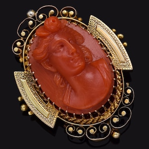 Antique 14K Yellow Gold Red Coral Cameo Brooch Pin Pendant 11.6Grams 38.0x30.3mm