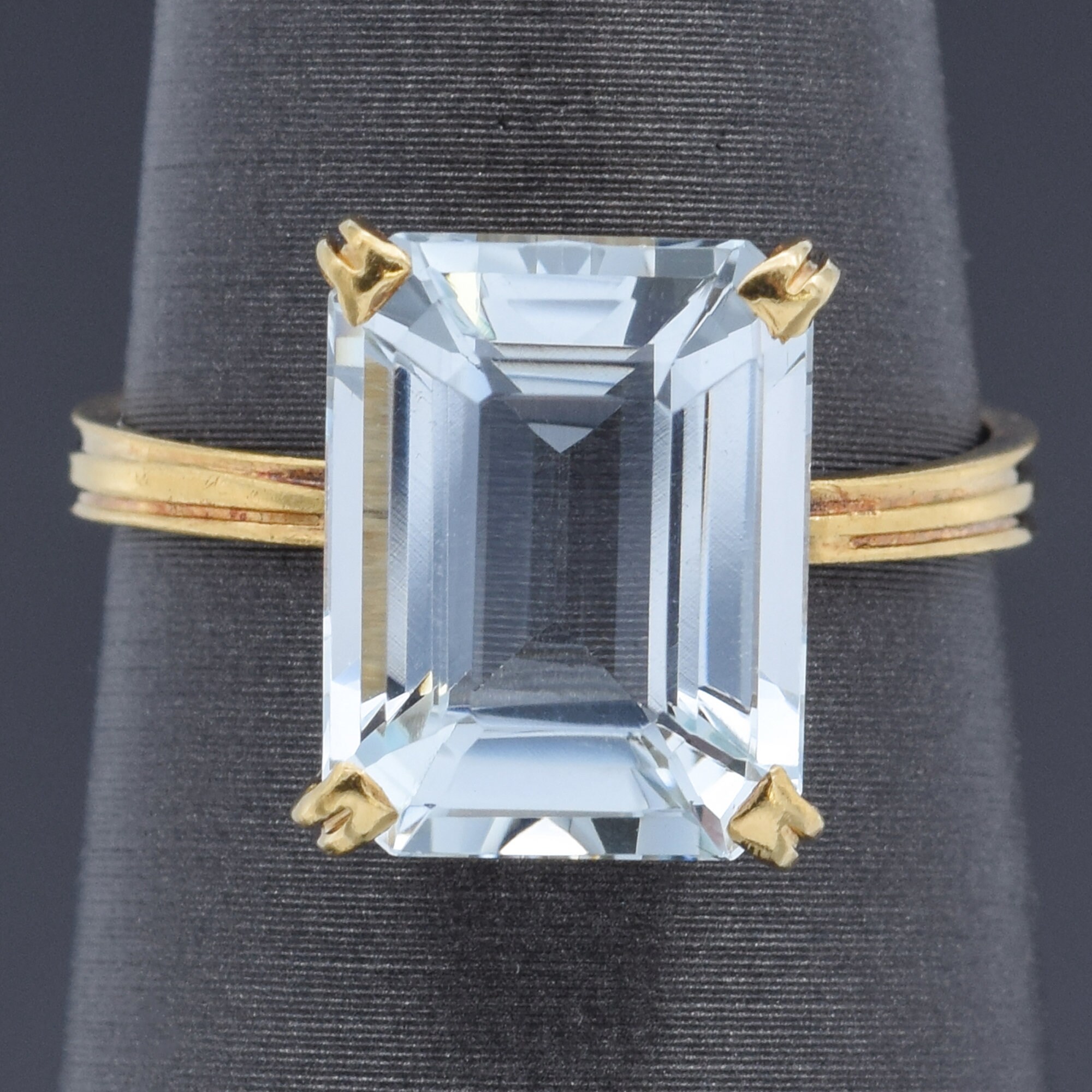 H stern aquamarine best sale ring
