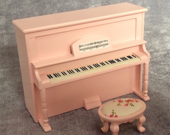 Miniature Piano Figurine Wooden Black Upright Piano Replica Dollhouse Accessory for Child Mini Doll Furniture