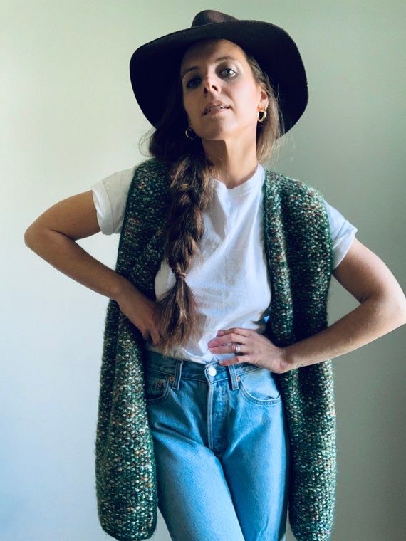VINTAGE hand knit mohair vest | green | knitwear |