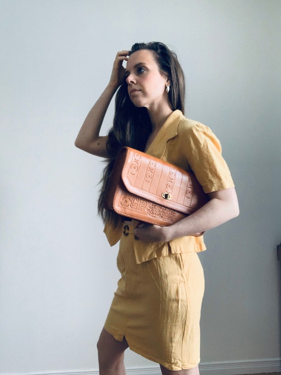 VINTAGE yellow linen suit