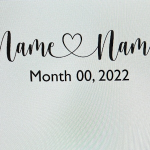 DATE w/Connecting Heart (Anfangsbuchstabe/beide Namen in Großbuchstaben) svg,png,jpg Dateien, digitaler Download. Personalisiert Ihr Design & E-Mail an Sie.