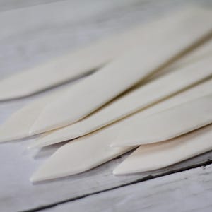 Plioir en os véritable de 6 po. | Reliure, cuir, papier, travaux manuels Outils de rainage