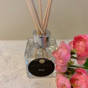 Loving ROSE Reed Diffuser