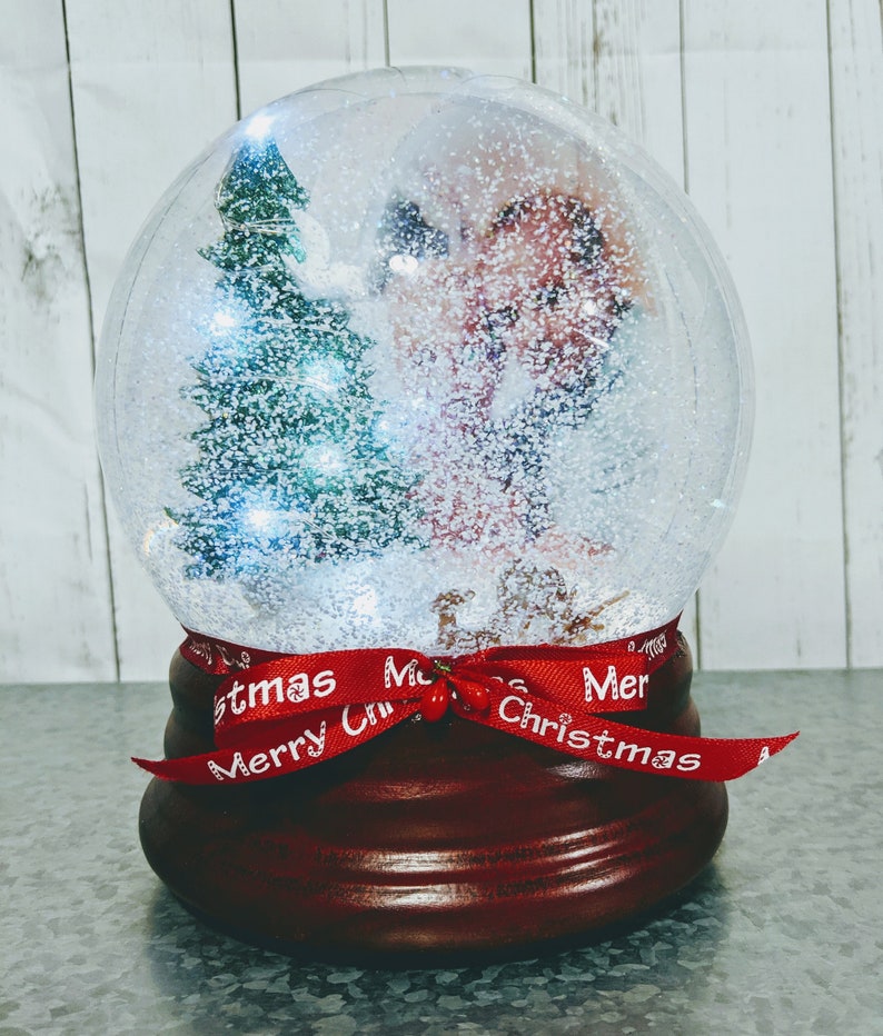 custom snow globe figurines