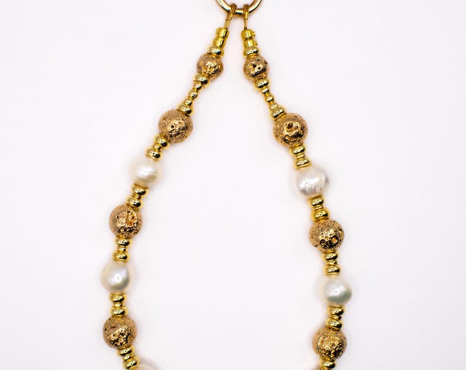 Featured listing image: PEARL-FECT MATCH Phone Stone