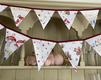 Bramble Patch British Woodland Animals - Rabbit, Fox, Mouse, Toadstool, Robin Mix - Medium or Small Sized Flags - 6 or 9 Flags