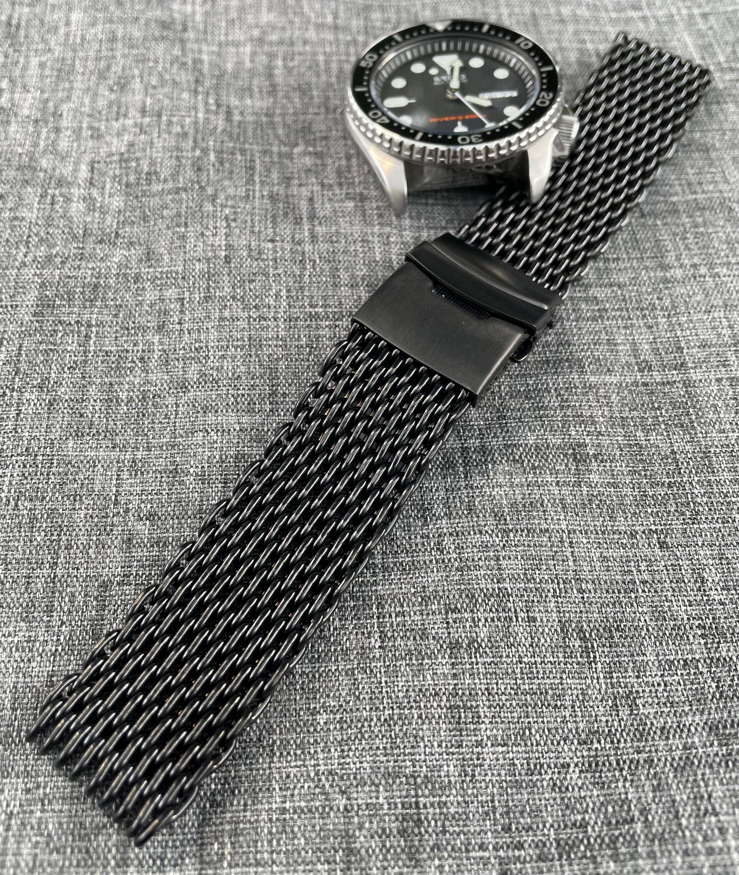 Premium 316L PVD Black Steel Shark Mesh Watch Bracelet Strap - Etsy