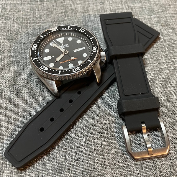 Premium Natural FKM Rubber Blend Watch Strap / Black 20/22mm / Swiss Aviation design / Quick Release