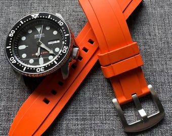 Correa deportiva de caucho FKM premium en color naranja mate (22 mm/24 mm) con diseño de carreras