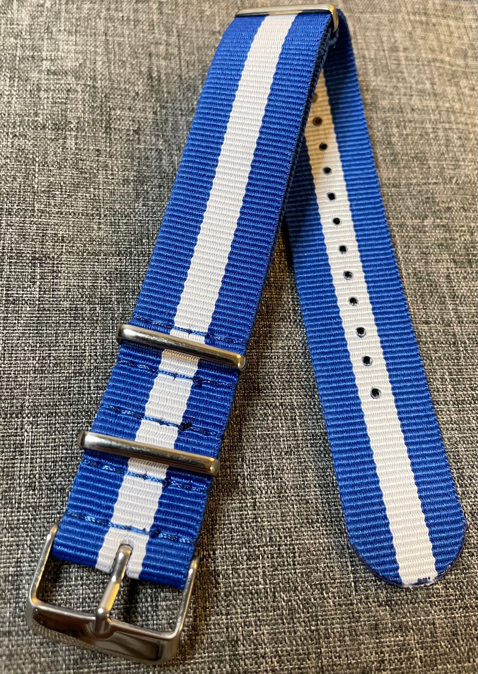 Basic Nylon Military Loop Watch Strap / Navy Blue White Stripe 20mm ...