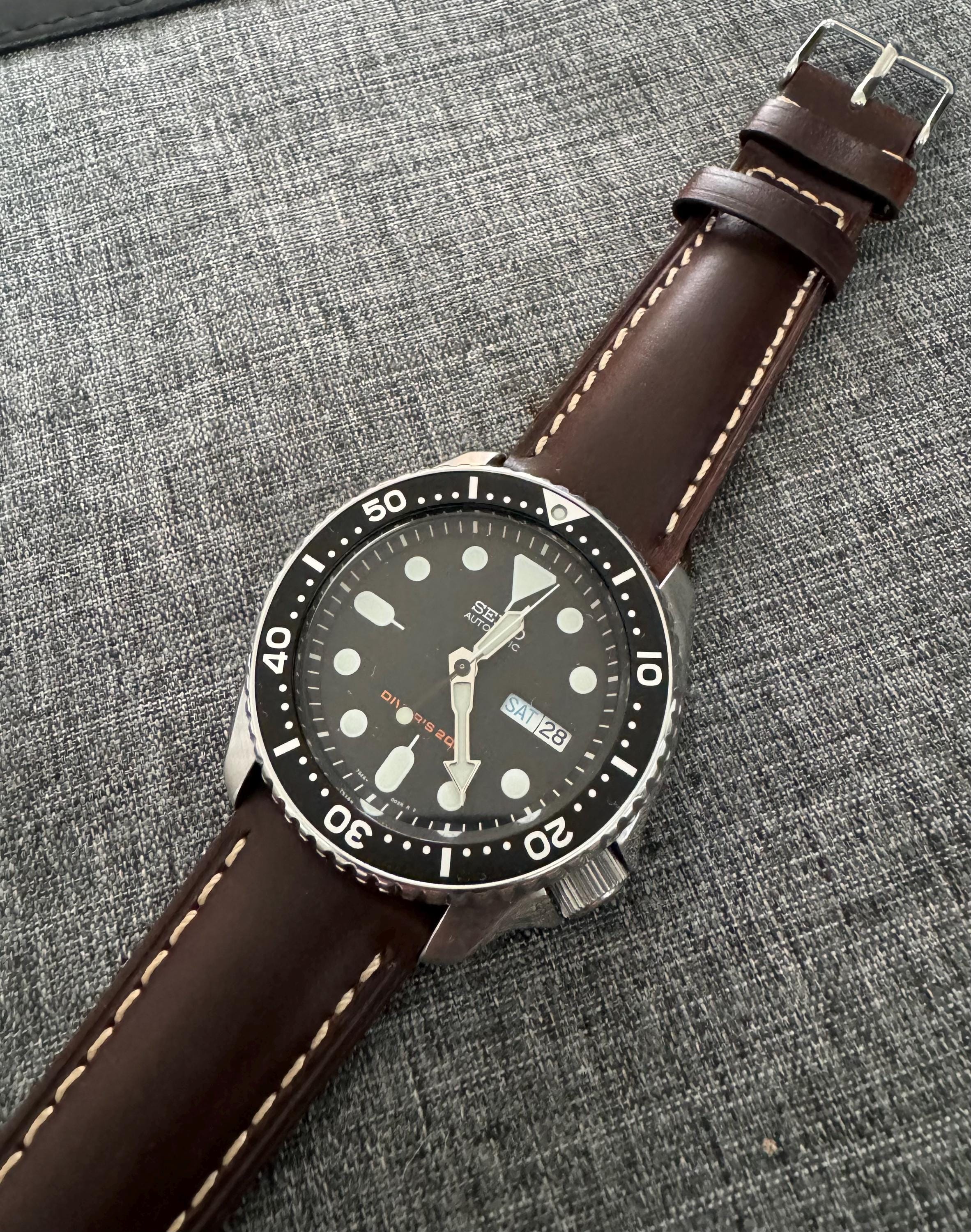 Quality Leather / Vintage Sword Cut Watch Strap / Coffee  display picture 3