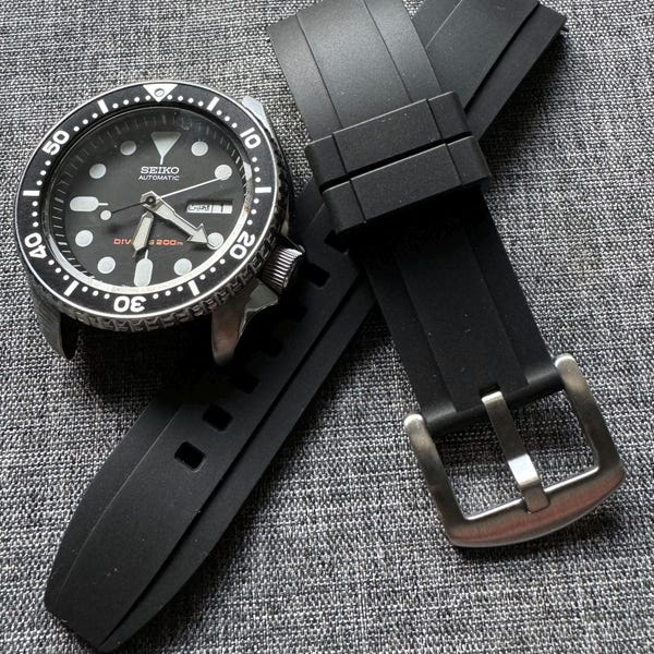 Premium FKM Rubber Sports Watch Strap Matte Black 20mm/22mm Racing Design