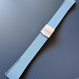 FKM Rubber Watch Strap - Cut to Size - Leaf Spring Deployant Clasp 20/22 - Matte Blue Grey