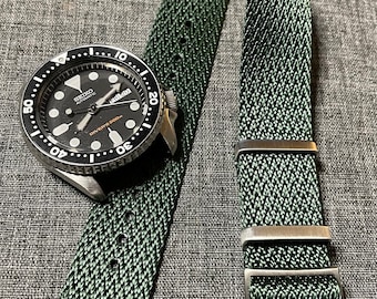 Premium Single Pass Nylonband / Herringbone Green / Kronenschließe 20/22mm