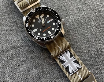 UK Military Marine Nationale Nylon Watch Strap / Khaki - White Stripe / Stainless Steel / New 20/22mm