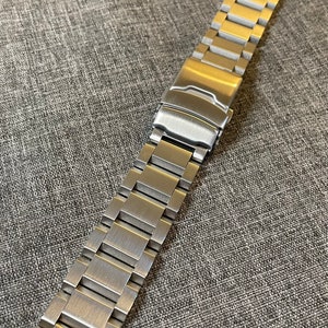 Premium 316L Stainless Steel Sports Watch Bracelet Strap 20/22/24mm / 3 link construction