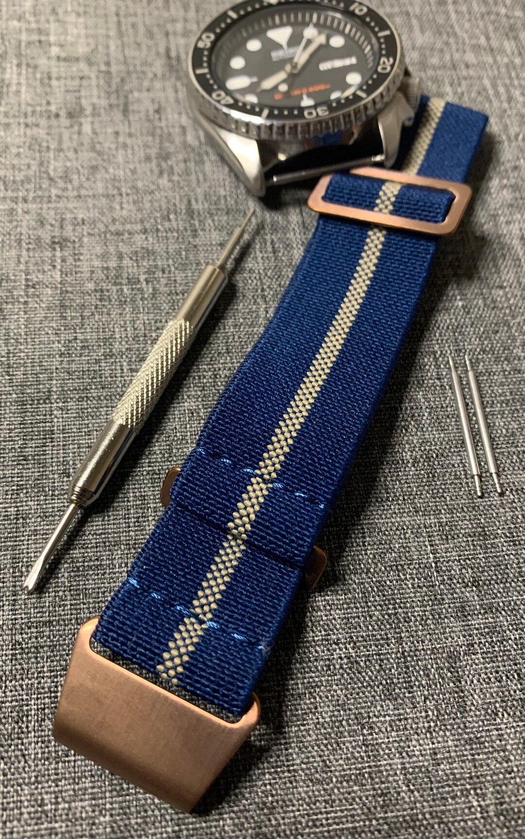 Nato strap online bronze hardware