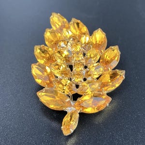 Vintage Amber Rhinestone Leaf Brooch Gold Tone Mid-Century Sparkle Fall Theme