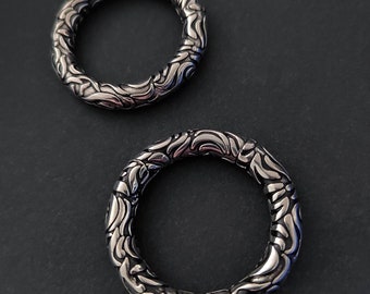 SILVERCOLORED BAROQUE HOOP Earweights ab 30 Euro *best gift idea for man woman all genders alternative punk witchy girls*