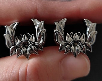 SILVERCOLORED LOTUS SADDLE Hangers ab 17,50 Euro *best gift idea for man woman all genders alternative punk witchy girls*