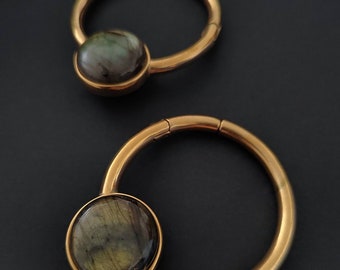 GOLDCOLORED TWO-SIDED Hoop Earweights Labradorite & Amethyst Exclusive Moondust Jewelry Design ab 35 Euro