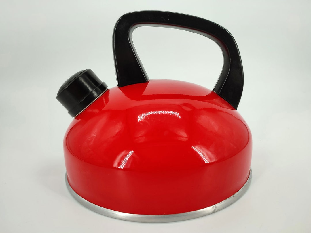 Vintage Red Whistling Kettle 70s, Mid Century Red Aluminium Enamel