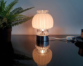 Lampa stołowa do sypialni w stylu vintage z lat 70., mała lampa w kształcie grzybka Graewe, biała szklana chromowana lampa stołowa z tworzywa sztucznego, wystrój wnętrz z połowy XX wieku