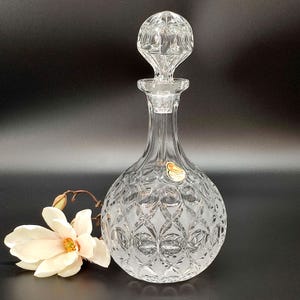 Vintage crystal glass wine decanter 70s, 900 ml crystal glass statement wine decanter, Hollywood Regency glass home decor or wedding gift