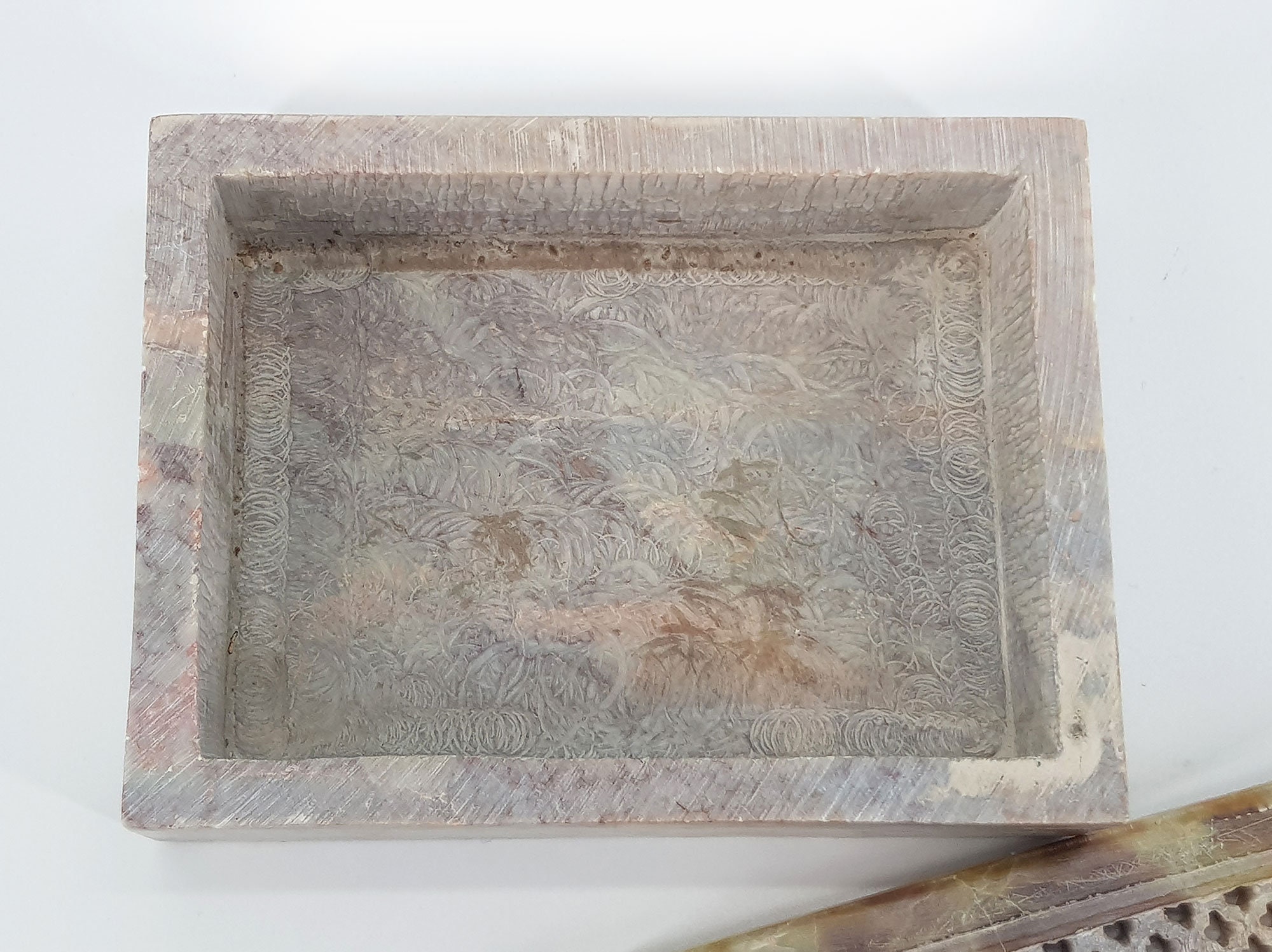 Vintage hand carved soapstone box with lid trinket jewelry Etsy.de