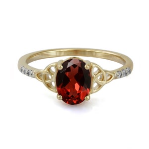 Natural Red Garnet Trinity Knot Ring, Celtic Irish 925 Sterling Silver Wedding Band, Engagement or Bridal Jewelry, Elegant Gift for Her