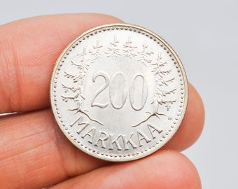 Vintage 1958 Finland 500 Silver 200 Markkaa Coin "SUOMEN TASAVALTA".