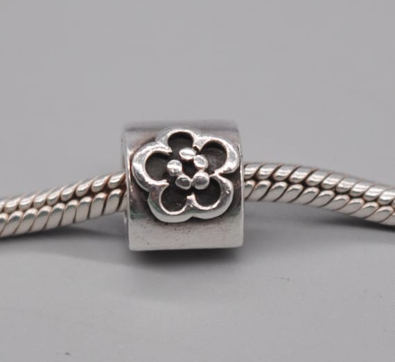 PANDORA #79187 中古、廃盤 925 スターリング シルバー フラワー