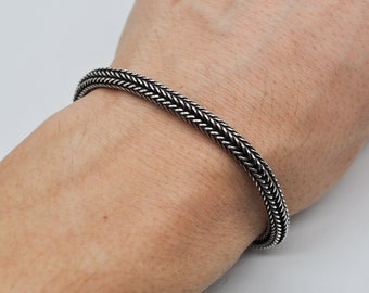 Vintage 925 Sterling Silver Bracelet. Length 19.5 cm / 7.6