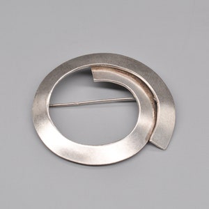 Vintage 925 Sterling Silver Spiral Brooch. image 1