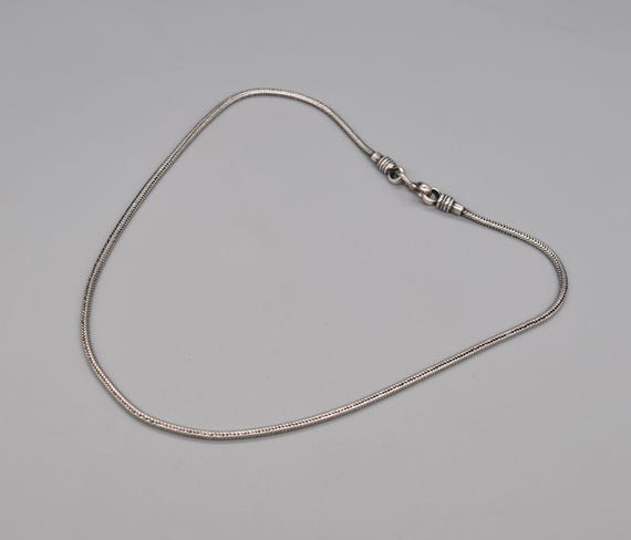 Vintage 925 Sterling Silver Necklace Chain. Length 45.5 Cm / 17.9