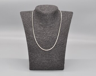 Vintage 925 Sterling Silver Necklace Chain. Length 59 Cm / 23.2