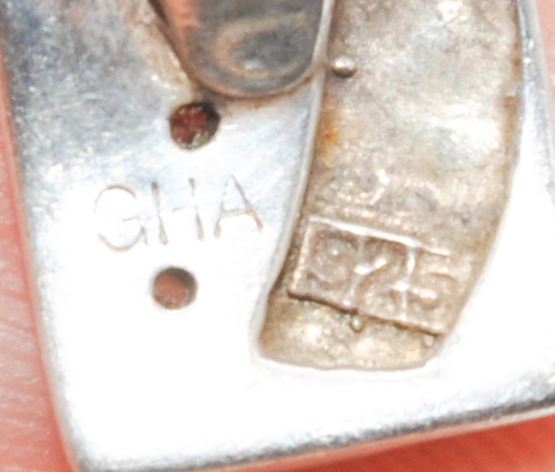 GHA Swedish Zirconia 925 Silver Necklace Pendant.