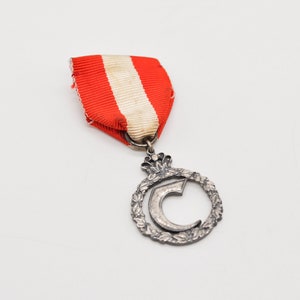 Vintage Danish 1920's Carlsberg Brewery Silver Stiftet 1847 badge, medal, medallion. image 1