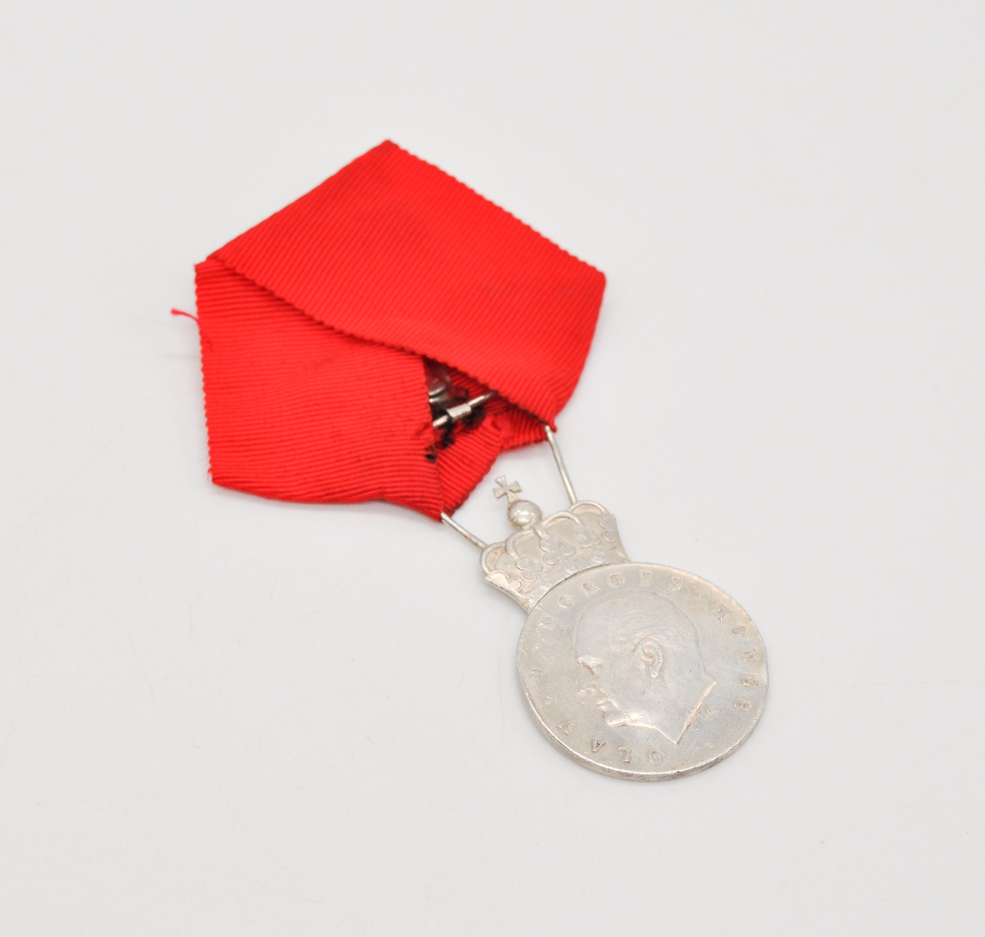 Vintage 1991 Norwegian Sterling King Olav V's Memorial Medal by Øyvind Hansen.