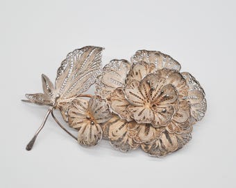 ヴィンテージシルバーブローチ、ヴィンテージフラワーブローチ
