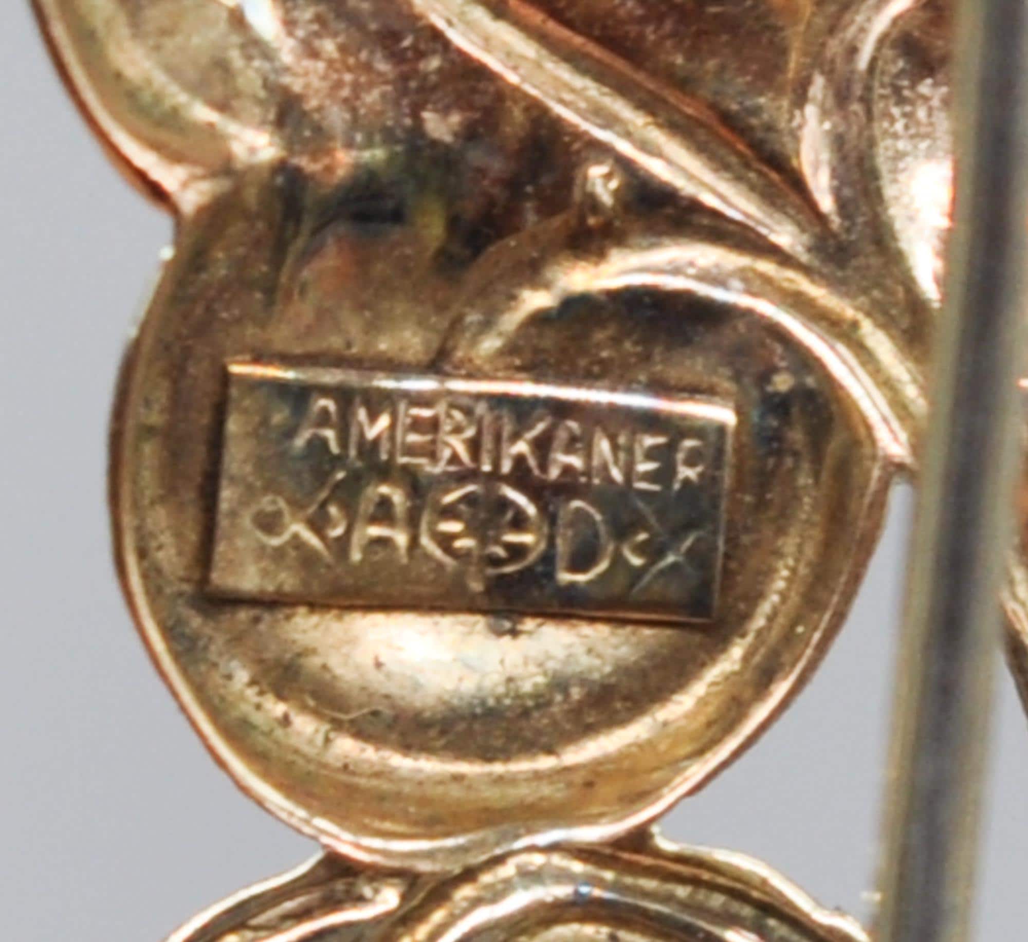 Broche Vintage En Plaqué Argenté Avec Améthyste - Style Amerikaner - Occasion