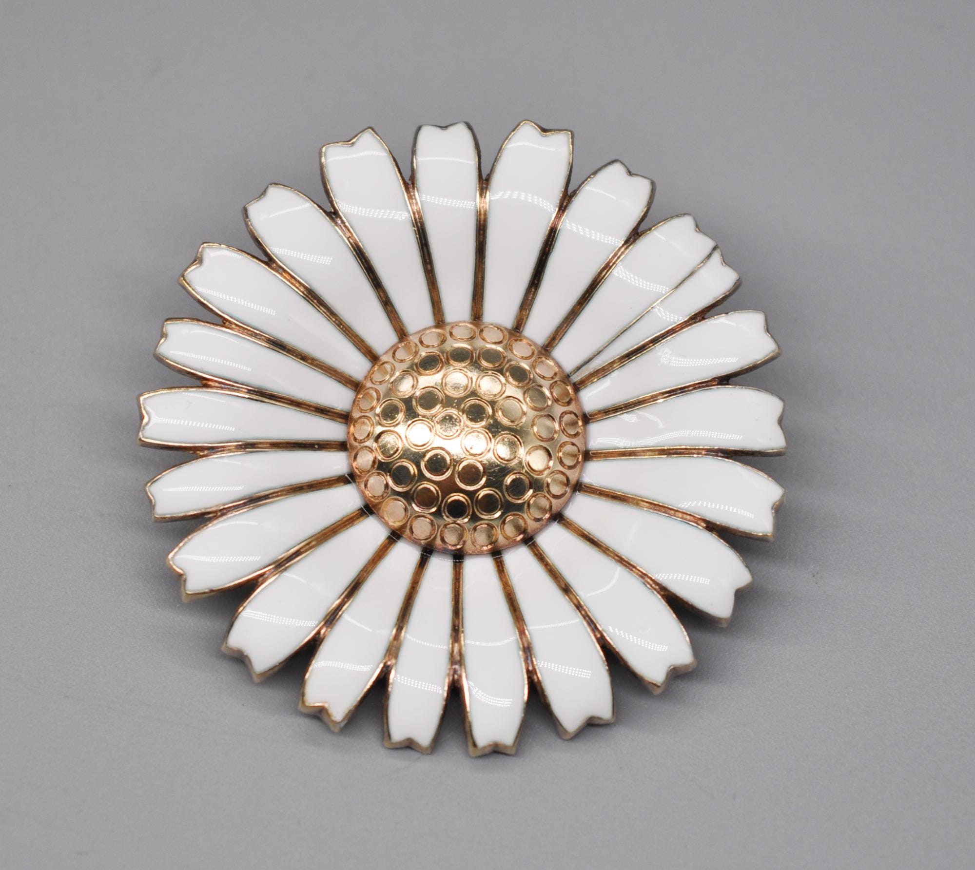 ジョージジェンセン☆デイジーブローチホワイト シルバー925デンマーク il_fullxfull.6521937838_1ngi.jpg