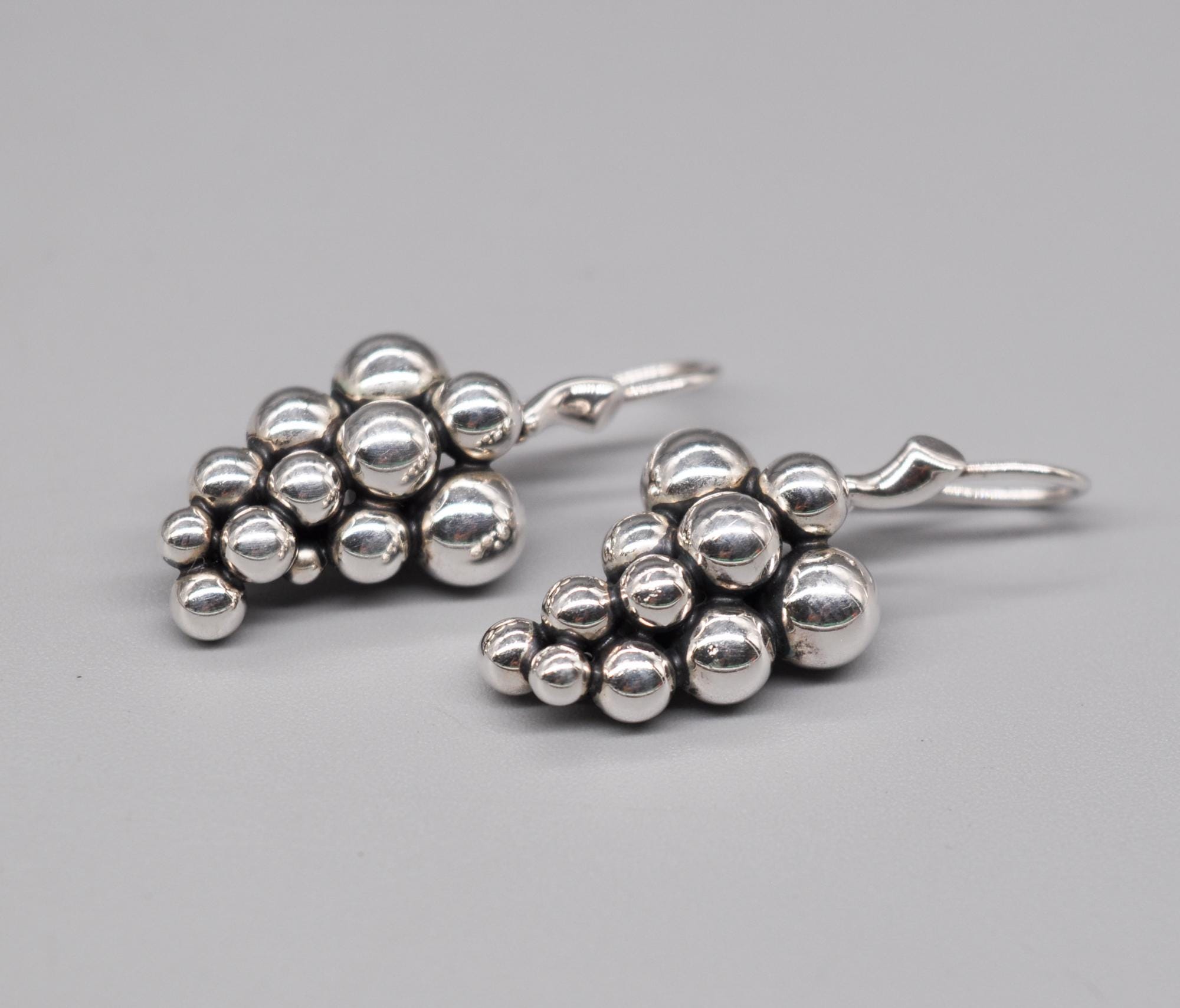   ピアス MOONLIGHT GRAPES 20001200 MOONLIGHT GRAPES Ear Cuff in sterling silver
