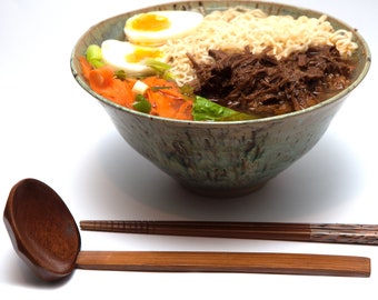 Green Stoneware Ramen Bowl